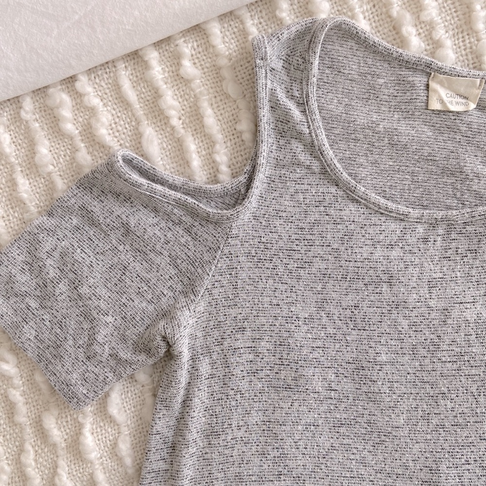 Knit Cold Shoulder T-Shirt - Picture 2 of 4